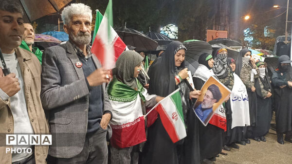 پنجاه و دوشب اقتدار،وفاداری وایستادگی
