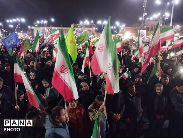 شب میدانداری دختران در خط مقدم