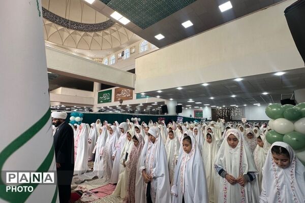 جشن بندگی وآغاز فصل تازه‌ای از مسئولیت وایمان 