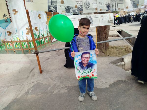 حضور پر شور کودکان و نوجوانان خلیل آبادی در راهپیمایی ۲۲ بهمن