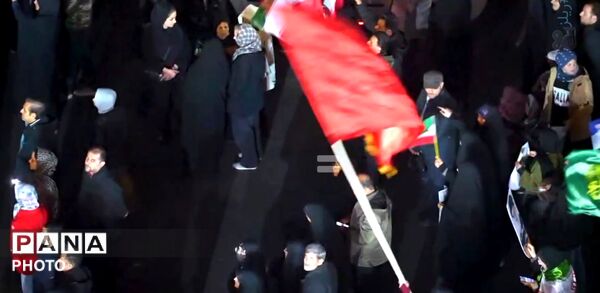 اتحاد و یکپارچگی مردم فردیس در شب هفتم شهادت رهبر انقلاب