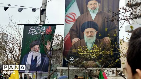 صدای مرگ بر استکبار در تهران طنین انداز شد