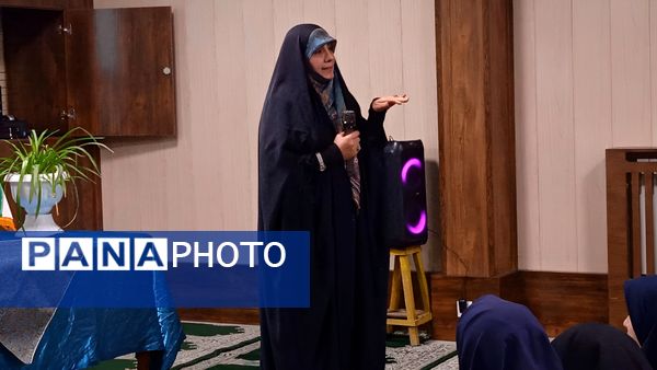 کارگاه راز جذابیت دختران در دبیرستان نورالهدی تبادکان