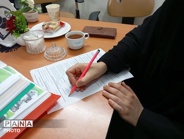 اجرای طرح جامع پایش و سطح‌بندی عملکرد کادر پرورشی در مدارس ناحیه ۶ 