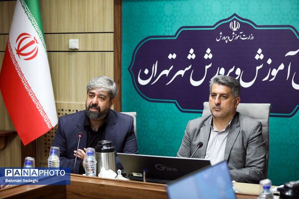 مراسم تجلیل از دانش آموز خبرنگاران شهر تهران