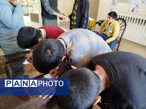 انتخابات شورای دانش‌آموزی در دبیرستان پسرانه متوسطه اول شهید اسکندری شهرستان کاشمر 