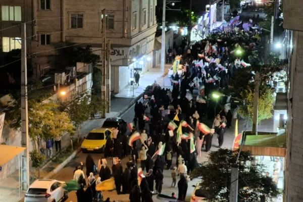 اندیشه، تجلیِ عشق و آمادگی؛ شب‌هایِ بیعت، نورِ امید در دلِ ایران