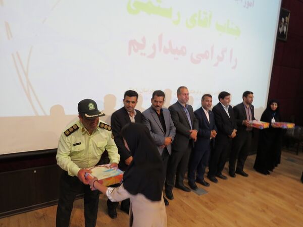 برگزاری تجلیل از برترین‌های جشنواره نوجوان سالم و الگوهای برتر تدریس تفکر و سبک زندگی شهرستان بجنورد
