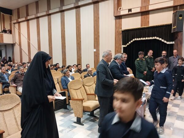 آیین بزرگداشت مقام معلم در شهرستان ابهر با حضور مسئولان استانی و شهرستانی