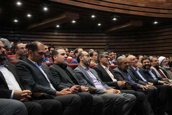 مراسم معلم سرآمد ۱۴۰۳ شهرستان‌های استان تهران و گرامیداشت مقام معلم در ایوان ری