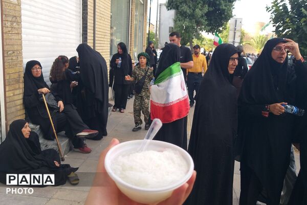 عزاداری جاماندگان پیاده‌روی اربعین حسینی در شیراز