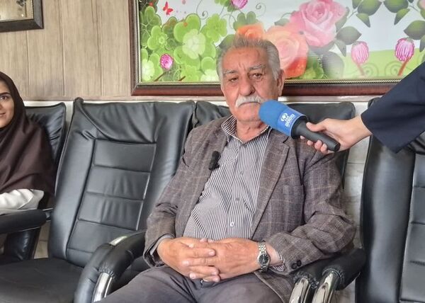 حضور خیر مدرسه‌ساز در دبیرستان دخترانه فاطمیه