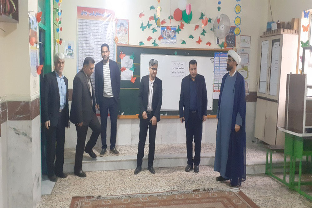 بازدید ناظران استانی از ستاد اسکان فرهنگیان دشتستان