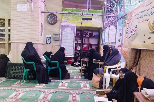 برگزاری محفل انس با قرآن و یادواره شهدای قرآنی در مسجد سرچشمه پیشوا 