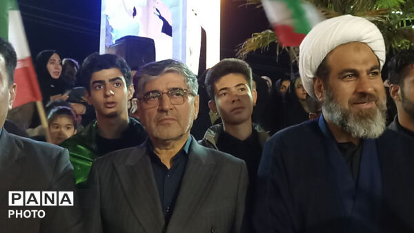 حضور مردم انقلابی شهرستان کوهدشت در اجتماعات شبانه