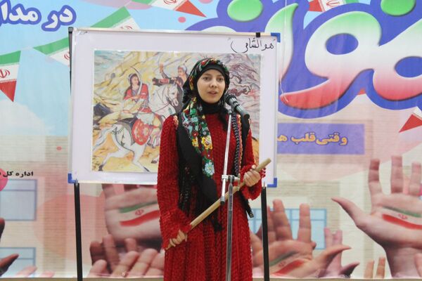 جشن ایرانمون در دبیرستان نمونه دولتی مهشید مصلی‌نژاد