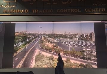 بازدید اصحاب رسانه از مرکز کنترل ترافیک مشهد 