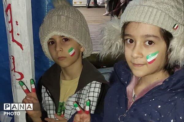 دوازدهمین راهپیمایی شهرستان فردیس به خونخواهی رهبر شهید و بیعت با رهبر جدید  