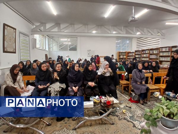 جشن روز خیاط درهنرستان کیمیاناحیه۳