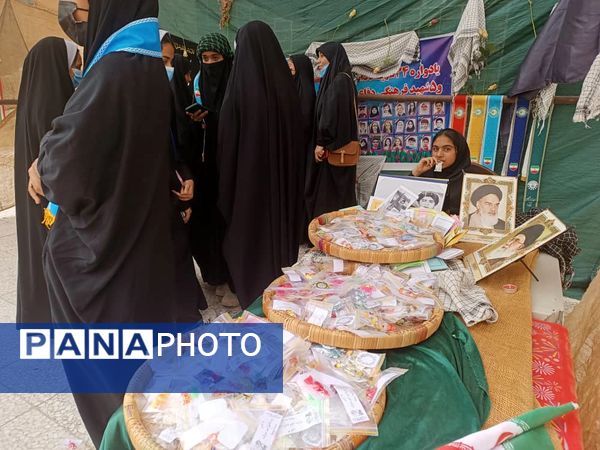 فریاد استکبار ستیزی دانش آموزان در حمایت از مظلومان