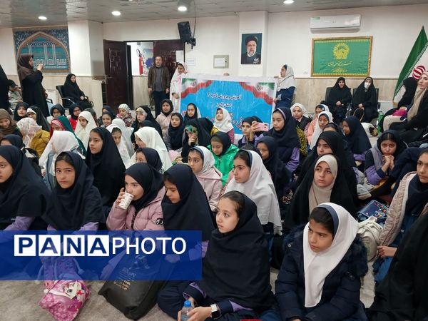 برنامه رویش آدینه با حضور دبستان دخترانه امام مهدی۲  در محمدشهر کرج