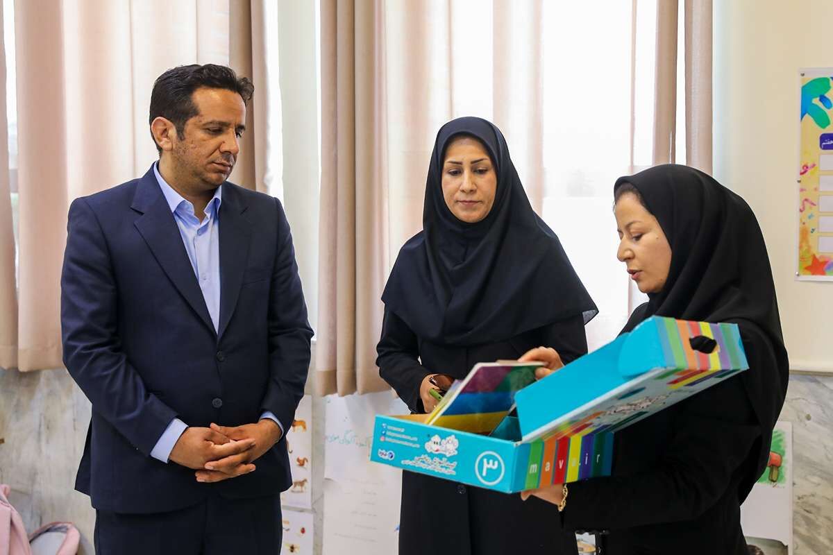 بازدید مدیرکل آموزش‌وپرورش کرمان از مجتمع آموزشی «اندیشه هوشمند ارگ»