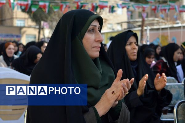 عطر رضوی در جشن نیمه شعبان مدرسه حکمت