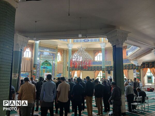 مصلای باخرز میزبان نمازگزاران ولایتمدار