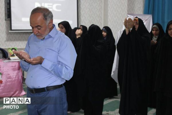  پاتوق دختران نوجوان مبارز شهرستان سملقان فضایی پر از عشق و دوستی و آگاهی