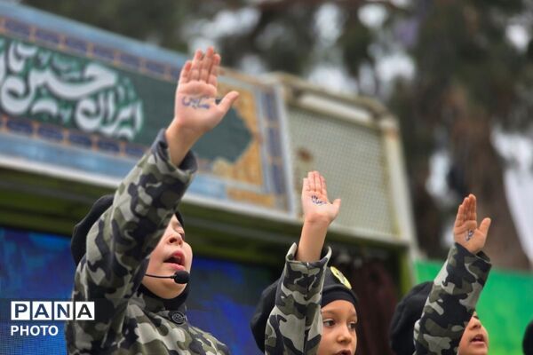 حضور مقتدرانه دختران و زنان اسلامشهر