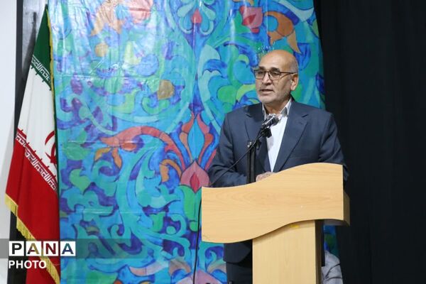 گردهمایی مدیران و معاونین مدارس شهرستان ابرکوه با حضور مشاور وزیر آموزش و پرورش