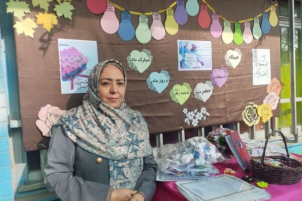 جشن میلاد بانوی نور در دبستان سرای دانش شهر قدس