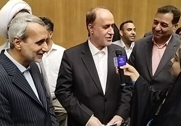 گپ و گفتی با فرهنگیان و فرهیختگان نمونه استان اصفهان 