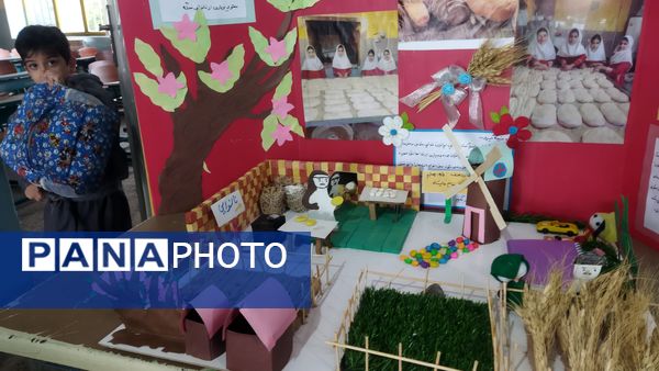 افتتاح نمایشگاه جابربن‌حیان در دبستان شهید احمدپور قائمشهر