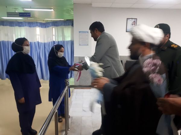 دیدار فرماندار آشخانه با پرستاران بیمارستان پورسینا