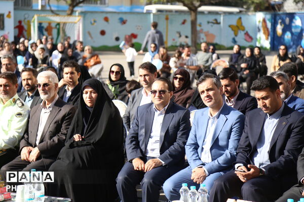 آیین استانی جشن شکوفه ها در دبستان حافظ ناحیه یک اردبیل 