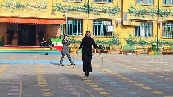 المپیاد ورزشی درون مدرسه ای در دبیرستان شهید قویدل