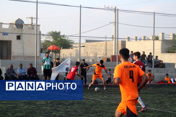 تیم چاهکوتاه قهرمان مسابقات روستایی مینی فوتبال جام پرچم شهرستان بوشهر 