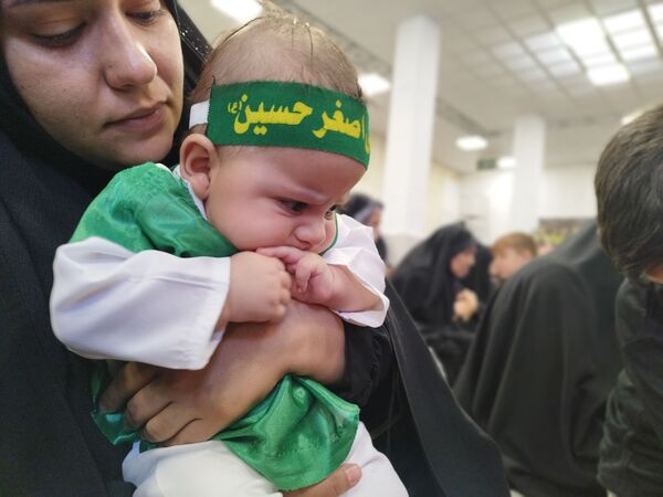 مراسم شیرخوارگان حسینی در شهرستان فریدونشهر 