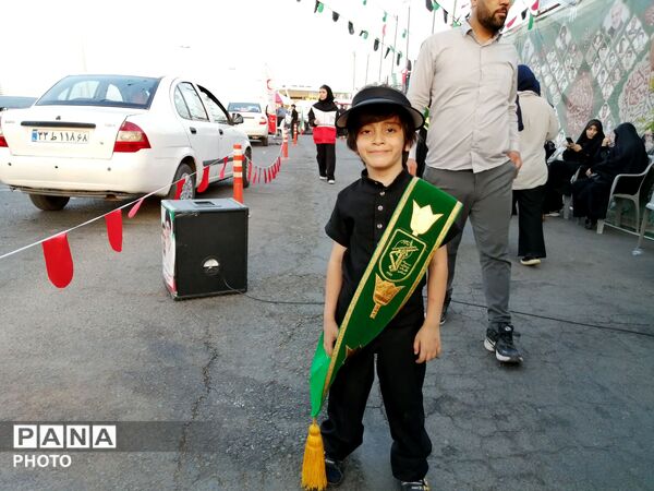  خدمت صادقانه خادمان و پذیرایی گرم از زائران در موکب تنکمان