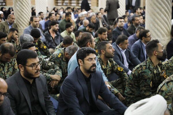 مراسم بزرگداشت شهیدان راه خدمت در مسجد جامع سنندج 