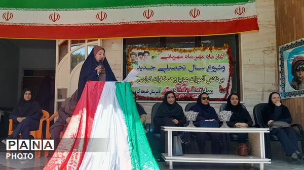 یک مدرسه، هزار قصه؛ اول مهر از قاب خدیجه‌ کبری ۲