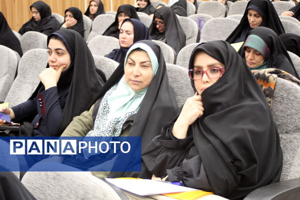 همایش نماد در منطقه ۱۵