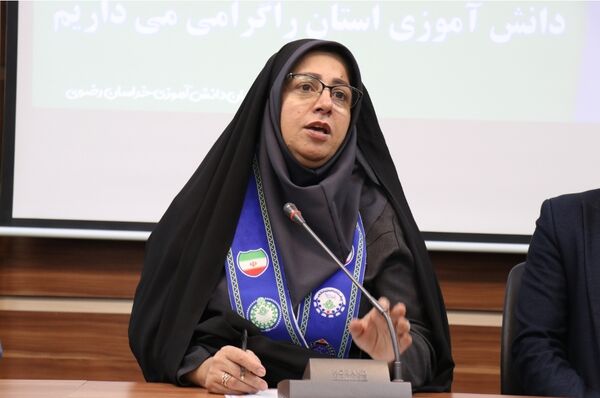 نشست مشاور وزیر با مدرسان سازمان دانش‌آموزی استان خراسان رضوی