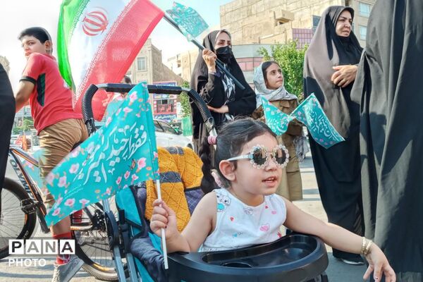روایت غدیر از قاب خبرنگاران  نوجوان پرشور پانا در راهپیمایی شهرستان قدس