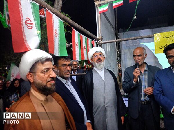 افتتاح موکب های دانش آموزی در حاشیه اجتماعات مردمی در شهرستان کاشمر