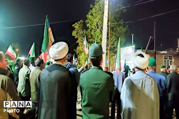 سنگر ما خیابان است 