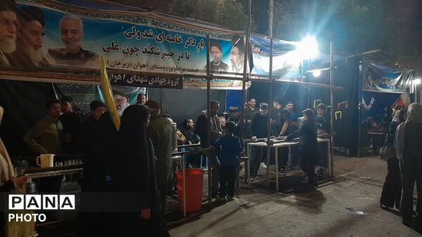 موکب  شهدای روستای آهوان در پنجاه و هشتمین شب 