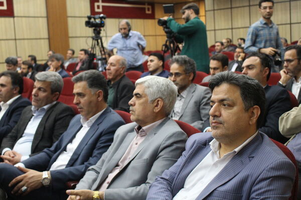 جلسه شورای اداری استان تهران با حضور وزیر کشور به‌مناسبت هفته معلم