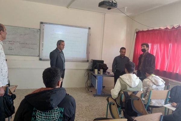 اولویت اصلی  آموزش وپرورش در مدارس ایجاد محیطی با نشاط و امن برای دانش‌آموزان است